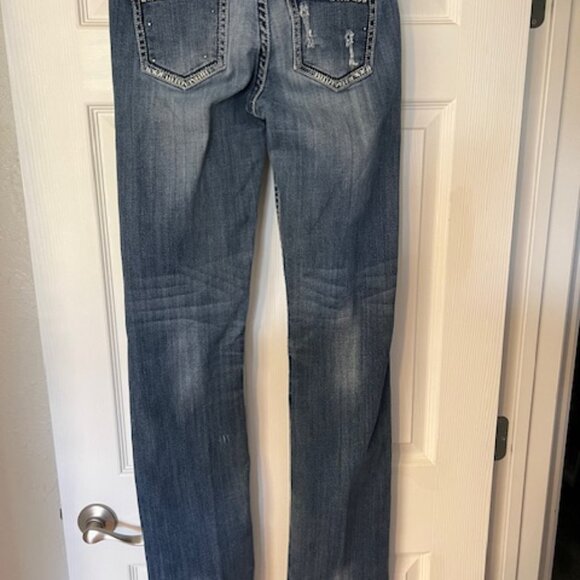 Cowgirl Tuff Co. Boot Cut Blue Denim Distressed Jeans - Picture 2 of 4